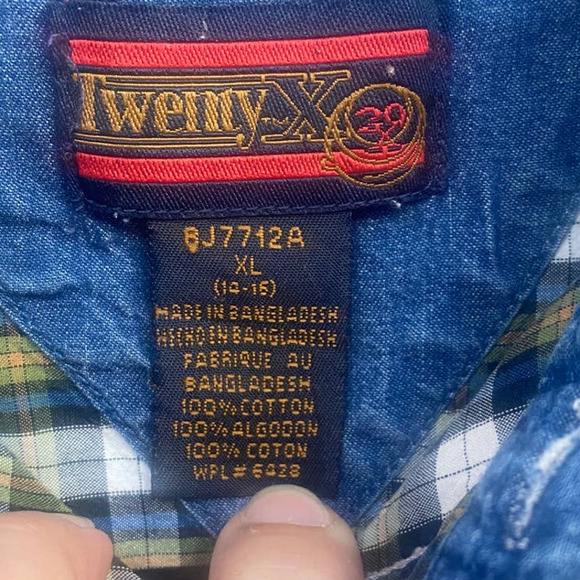 Twenty X Button down - Picture 3 of 6
